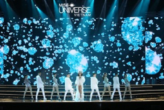 Tiết mục mở màn Chung kết cuộc thi hoa hậu hoàn vũ VN 2017