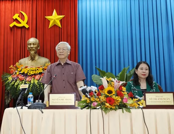 Tổng Bí thư Nguyễn Phú Trọng phát biểu tại buổi làm việc với Ban Thường vụ Tỉnh ủy và lãnh đạo chủ chốt tỉnh An Giang. (Ảnh: Trí Dũng/TTXVN)