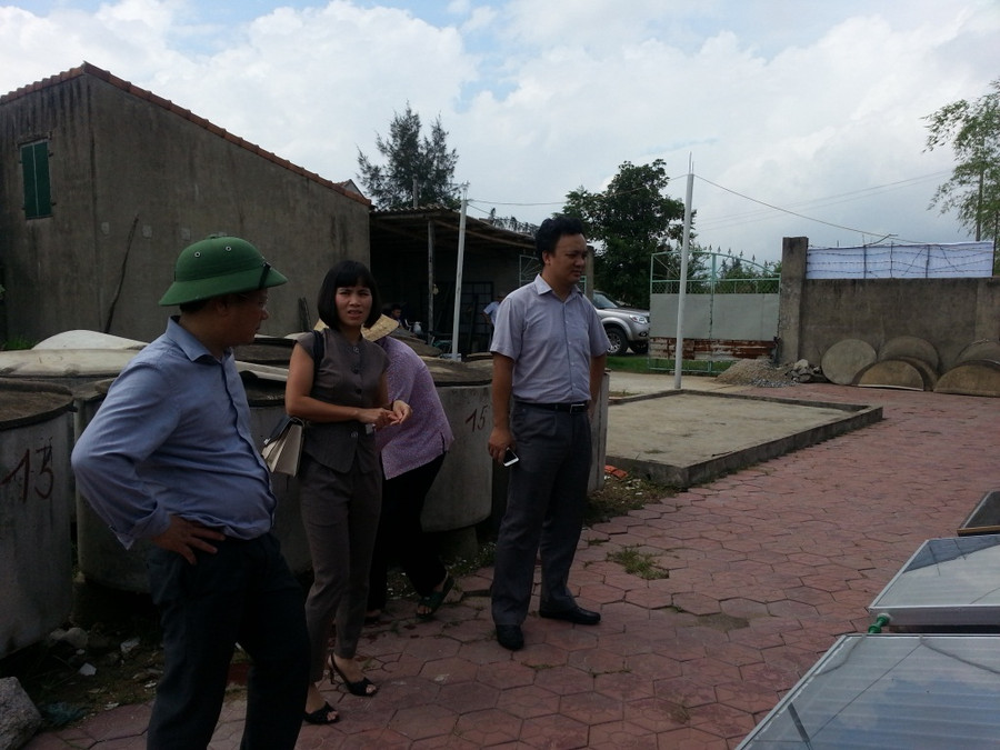 Văn phòng Chương trình KH&CN Quốc gia kiểm tra các mô hình của dự án. Văn phòng Chương trình KH&CN Quốc gia kiểm tra các mô hình của dự án.