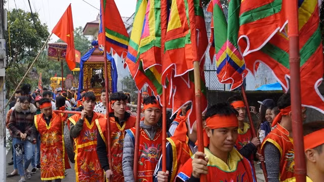 Lễ rước Thành Hoàng Làng ra chùa Nôm.