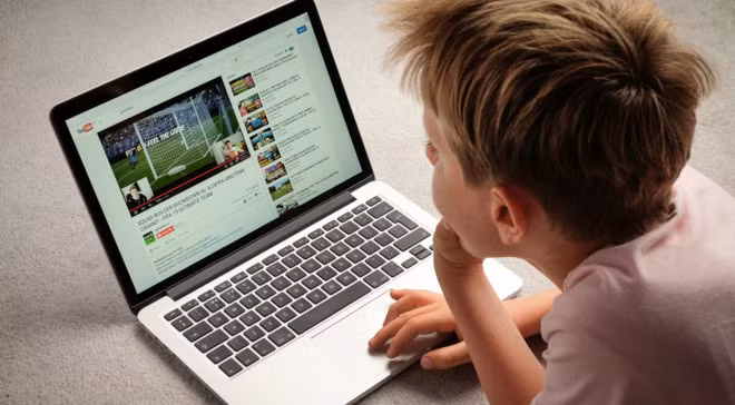 Từ 1/10, báo chí đăng ảnh trẻ cẩn thận phạm luật