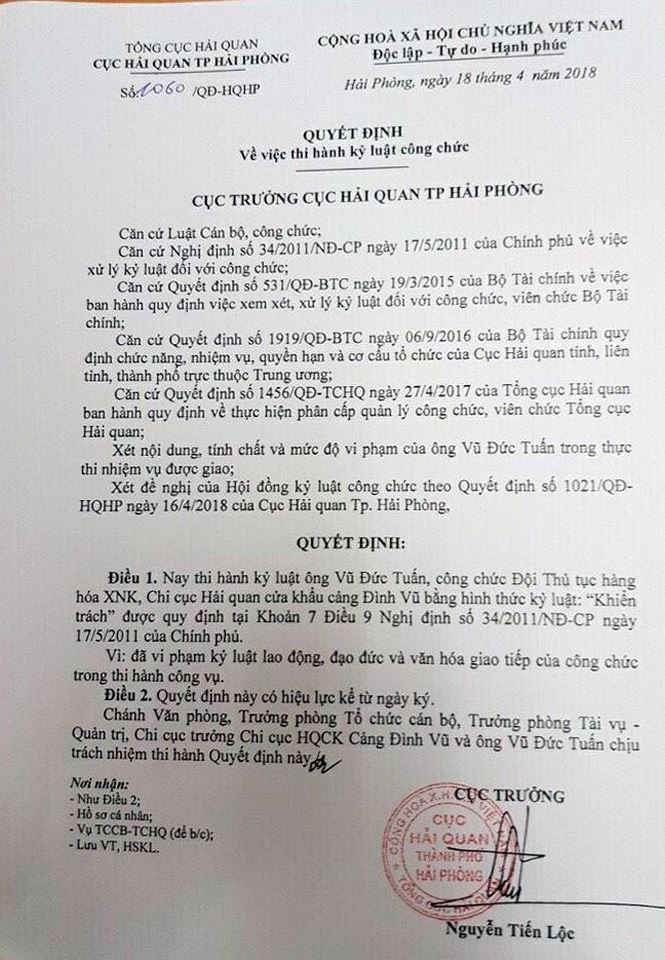 5 cán bộ hải quan Hải Phòng chỉ bị khiển trách - ảnh Quyết định kỷ luật đối với ông Vũ Đức Tuấn, công chức thuộc Đội thủ tục hàng hóa xuất nhập khẩu, Chi cục Hải quan cửa khẩu cảng Đình Vũ