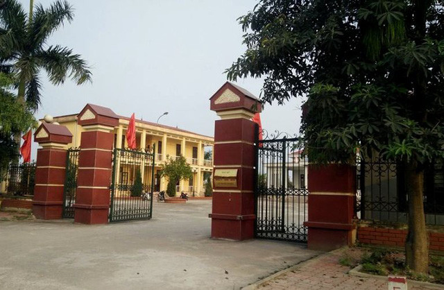 Trụ sở UBND xã Trung Nghĩa, nơi ông Thụy công tác. Ảnh: CTV Trụ sở UBND xã Trung Nghĩa, nơi ông Thụy công tác. Ảnh: CTV