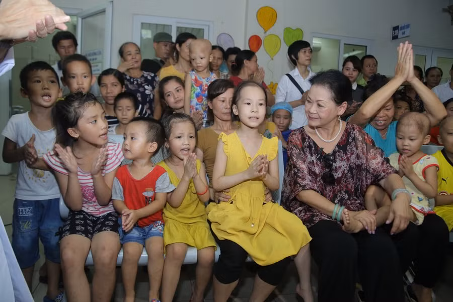 Lắng nghe tâm sự của các em Lắng nghe tâm sự của các em