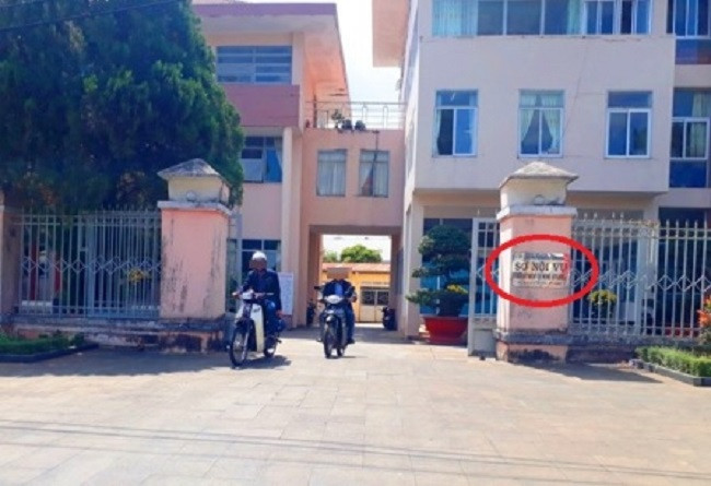 Sở Nội vụ Gia Lai có 2 cán bộ nghỉ việc do nợ nần. Ảnh báo Thanh tra