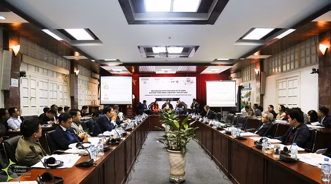 Toàn cảnh Hội thảo Giải pháp công nghệ và tài chính cho phát triển năng lượng mặt trời tại Việt Nam