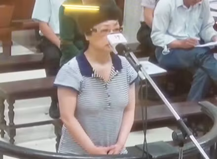 Bị cáo Châu Thị Thu Nga nói lời sau cùng trước tòa.