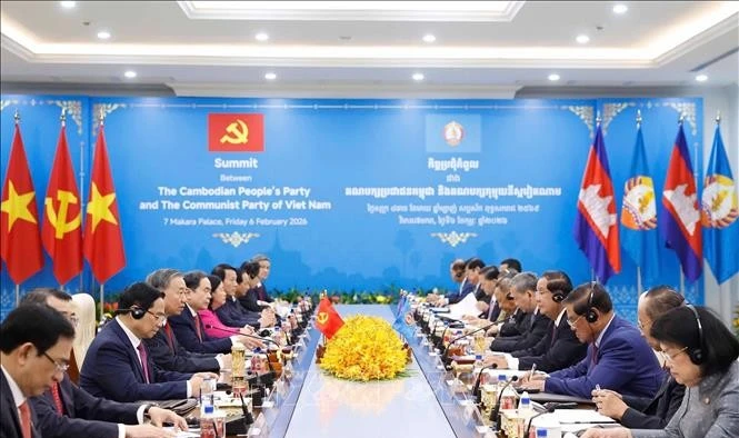 Tổng Bí thư Tô Lâm và Chủ tịch Đảng Nhân dân Campuchia Hun Sen đồng chủ trì Hội đàm song phương giữa Đảng Cộng sản Việt Nam và Đảng Nhân dân Campuchia. Ảnh: Thống Nhất/TTXVN