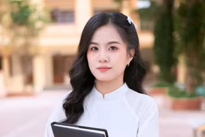 Tô Đoàn Mai Anh - nữ sinh lớp 12, Trường THPT Dân tộc Nội trú tỉnh Lạng Sơn.