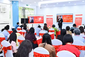 Quang cảnh buổi lễ công bố.