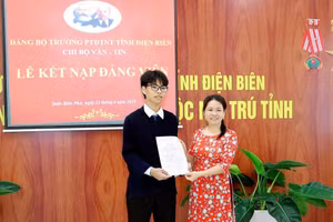 Lò Việt Hùng, học sinh Trường Phổ thông Dân tộc Nội trú tỉnh Điện Biên.