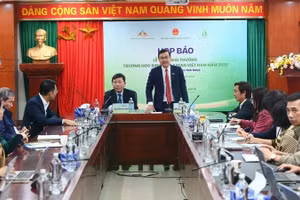 Quang cảnh họp báo.