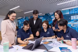 Một tiết học sinh viên Đại học Phenikaa.