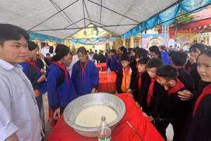 Trường PTDTBT THCS Tri Lễ tham gia các hoạt động Stem.