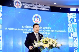 PGS.TS Bùi Huy Nhượng, Giám đốc ĐH Kinh tế Quốc dân phát biểu.