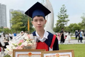 Nguyễn Danh Tuấn thủ khoa đầu ra ngành Luật Thương mại quốc tế, Trường ĐH Luật Hà Nội năm 2025. Ảnh NVCC.