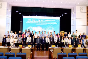 Các đại biểu tham dự hội thảo.