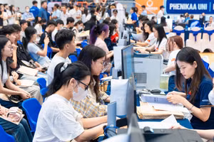 Quang cảnh buổi nhập học của ĐH Phenikaa.