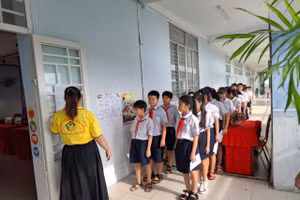 Học sinh Trường tiểu học Bình Hoà 2 (Bình Dương) tham gia đánh giá.