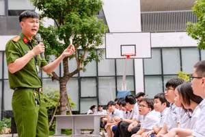 Một buổi sinh hoạt của học sinh Phenikaa School. Ảnh NTCC.