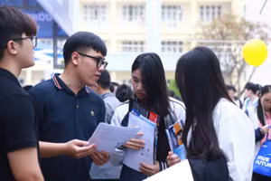 Thí sinh tham khảo thông tin về Trường ĐH Luật Hà Nội.
