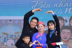 Chương trình Gia đình trẻ hạnh phúc được tổ chức với nhiều hoạt động ý nghĩa nhằm phát huy và lan tỏa các giá trị tốt đẹp gia đình Việt Nam.