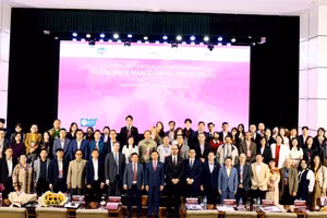 Các đại biểu tham dự Hội thảo.