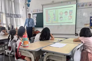 Các bài học được thiết kế bài học "bài học tác hại chống thuốc lá" khô khan mà tập trung vào những ảnh hưởng của thuốc lá đến sức khỏe hô hấp. Ảnh NTCC.