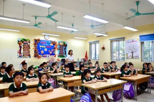 Một tiết học của học sinh Trường Tiểu học Phúc Đồng (phương Phúc Lợi, Hà Nội). Ảnh LA.
