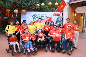 Các đại biểu tham gia chương trình