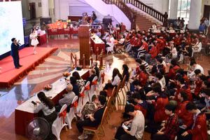 Ngày 17/4, Trung tâm Truyền thông và Tri thức số – ĐH Bách khoa Hà Nội phối hợp các đơn vị tổ chức sự kiện Ngày Sách và Văn hóa đọc Việt Nam.