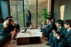 Học sinh tham gia các hoạt động trong Hub Network Highschool.