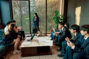 Học sinh tham gia các hoạt động trong Hub Network Highschool.