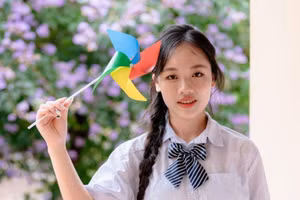 Em Lô Thị Kim - người dân tộc Nùng. Ảnh NVCC.