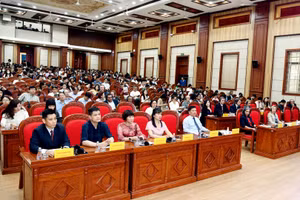 Quang cảnh buổi toạ đàm.