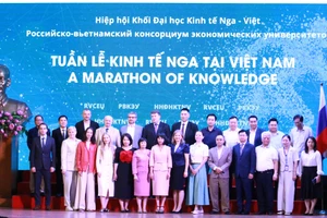 Quang cảnh buổi khai mạc.