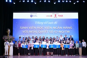 Từ “Bình dân học vụ số” đến hệ sinh thái đại sứ số