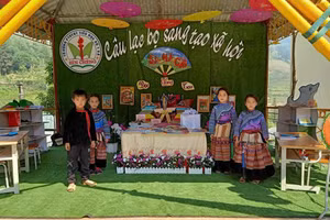 Học trò Trường Tiểu học số 1 Sín Chéng (xã Sín Chéng , tỉnh Lào Cai).