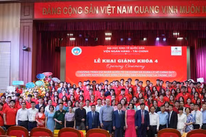 Quang cảnh buổi lễ khai giảng.