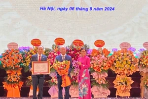 Trường ĐH Thuỷ Lợi nhận giấy kiểm định chất lượng cơ sở giáo.