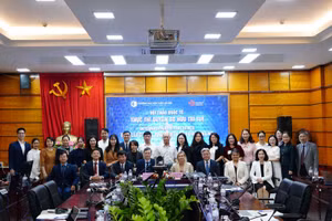 Quamg cảnh hội thảo