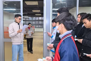 Thí sinh tham dự kỳ thi TSA.