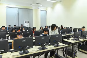 Thí sinh tham gia TSA đợt 1.