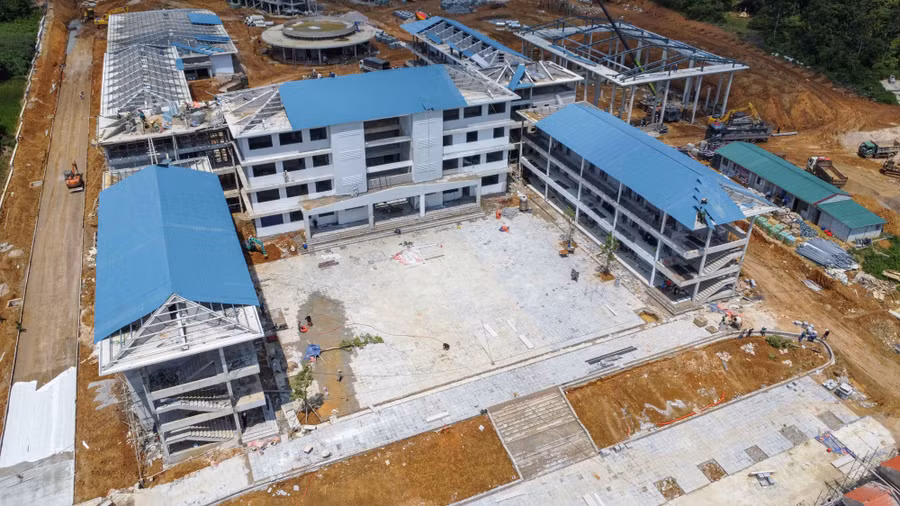 Dự án xây dựng Trường Phổ thông nội trú Tiểu học và THCS Hạ Lang cơ bản hoàn thành các hạng mục chính.