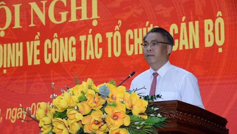 cao-bang-can-bo-2.jpg