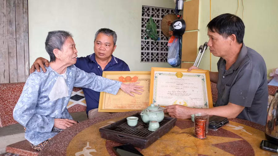 tim-kiem-hai-cot-liet-si-2.jpg