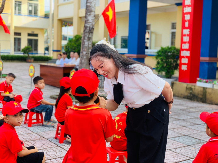 Trường Tiểu học Đỉnh Bàn (xã Thạch Khê) cũng kịp dọn dẹp trường lớp sau bão sẵn sàng cho lễ khai giảng. z6975499105658-2f95f0431b4cfc7d4e23aae5d66825ba.jpg