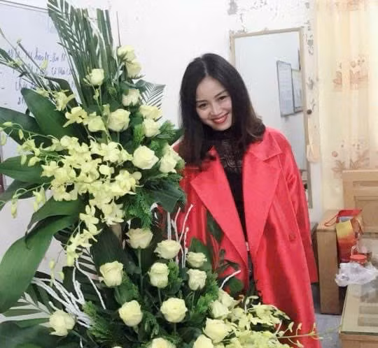 Cô giáo Nguyễn Thị Mai, Hiệu trưởng Trường Tiểu học Trần Phú (Thành Hóa).