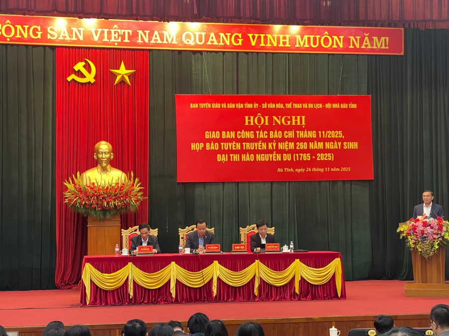 Toàn cảnh Hội nghị.
