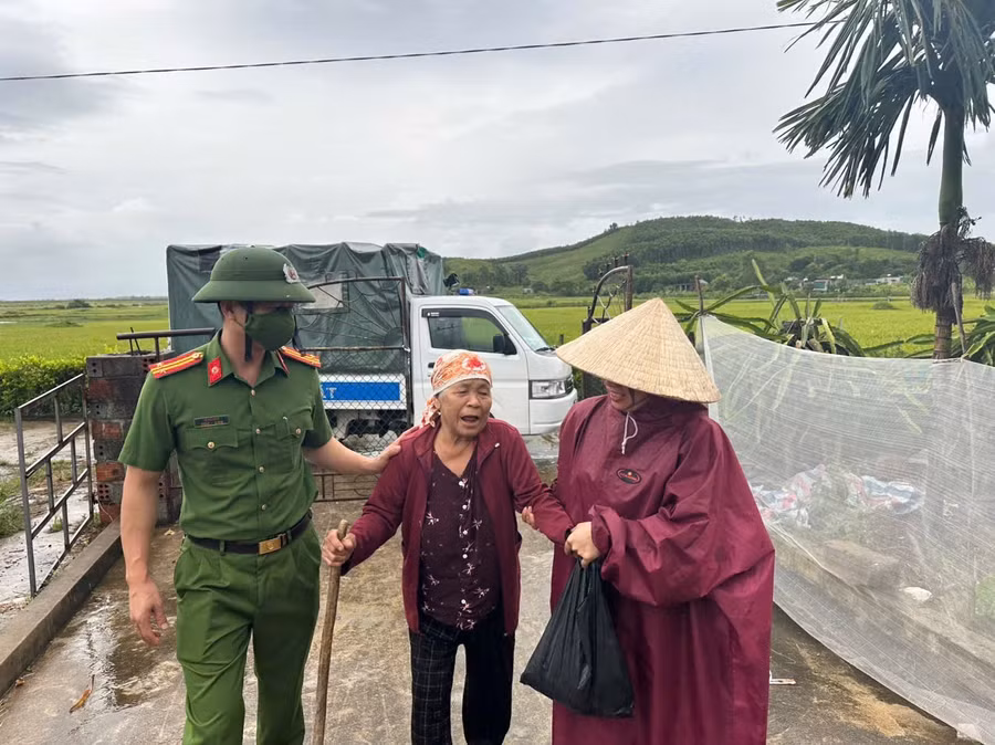 Các địa bàn xung yếu tại Hà Tĩnh sơ tán hàng nghìn hộ dân đến nơi an toàn.